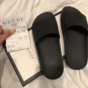 Gucci flip flops